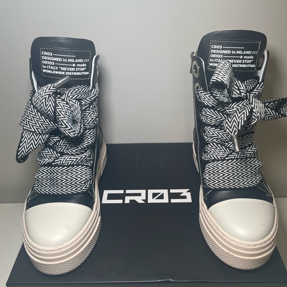 Black and White High-Top Sneakers - Picture 9 of 13